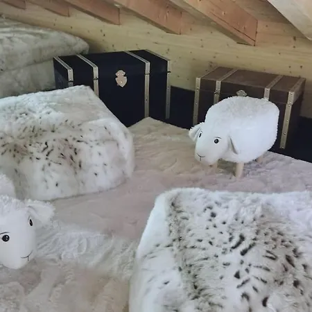 Charmante Loft In Den Bergen Lägenhet